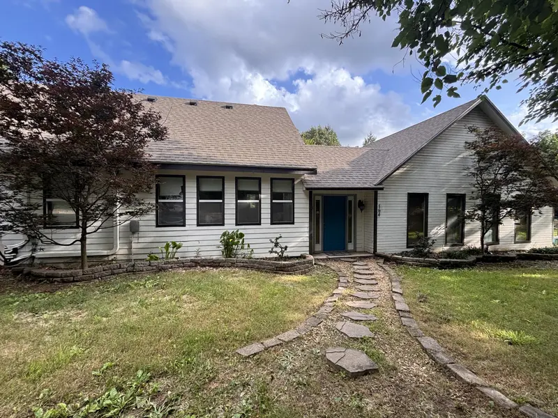 164 Mustang LN, Granby, MO 64844