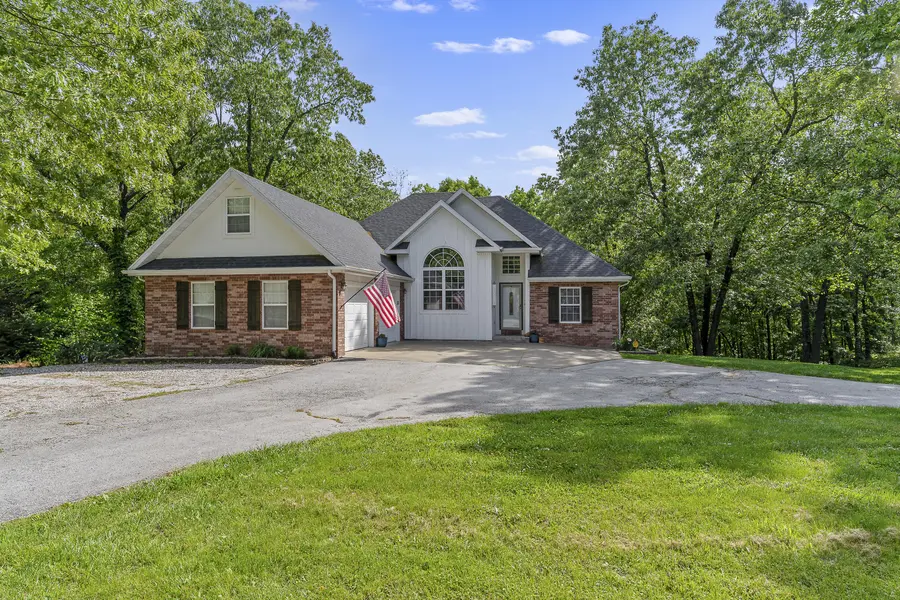 45 Stone Ridge CT, Strafford, MO 65757