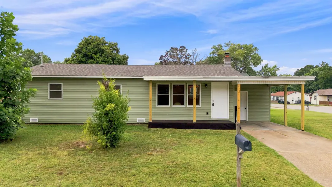 911 N Utah ST, West Plains, MO 65775