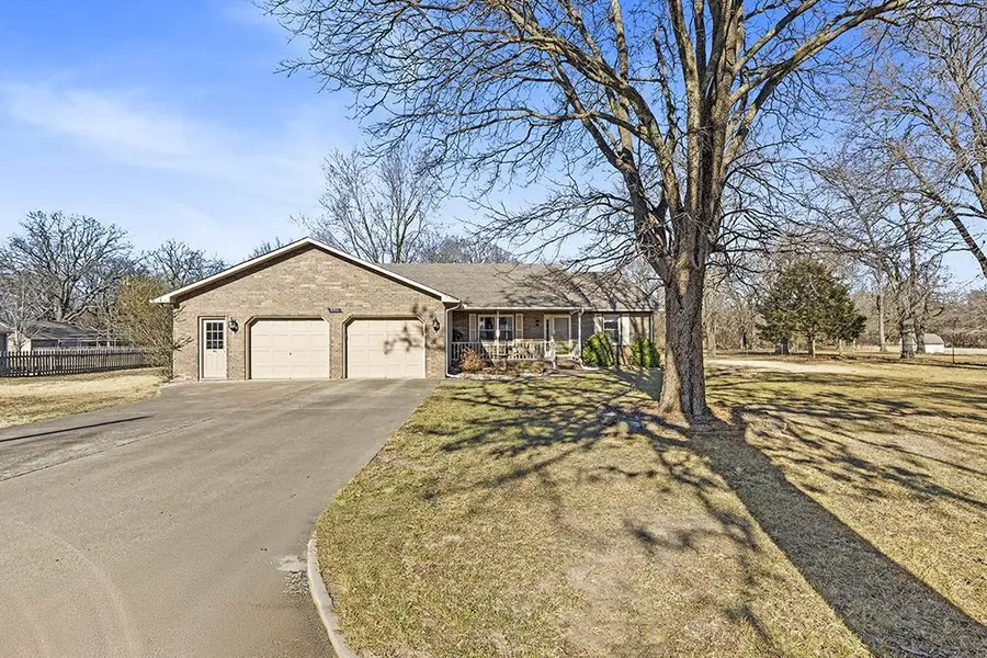 3711 Silver Creek RD, Joplin, MO 64804