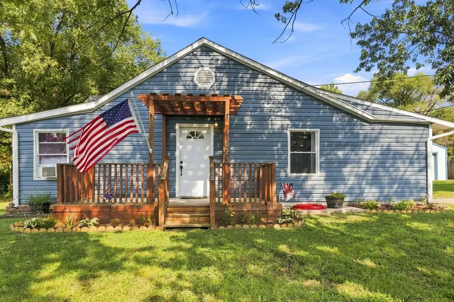 623 S Center ST, Granby, MO 64844