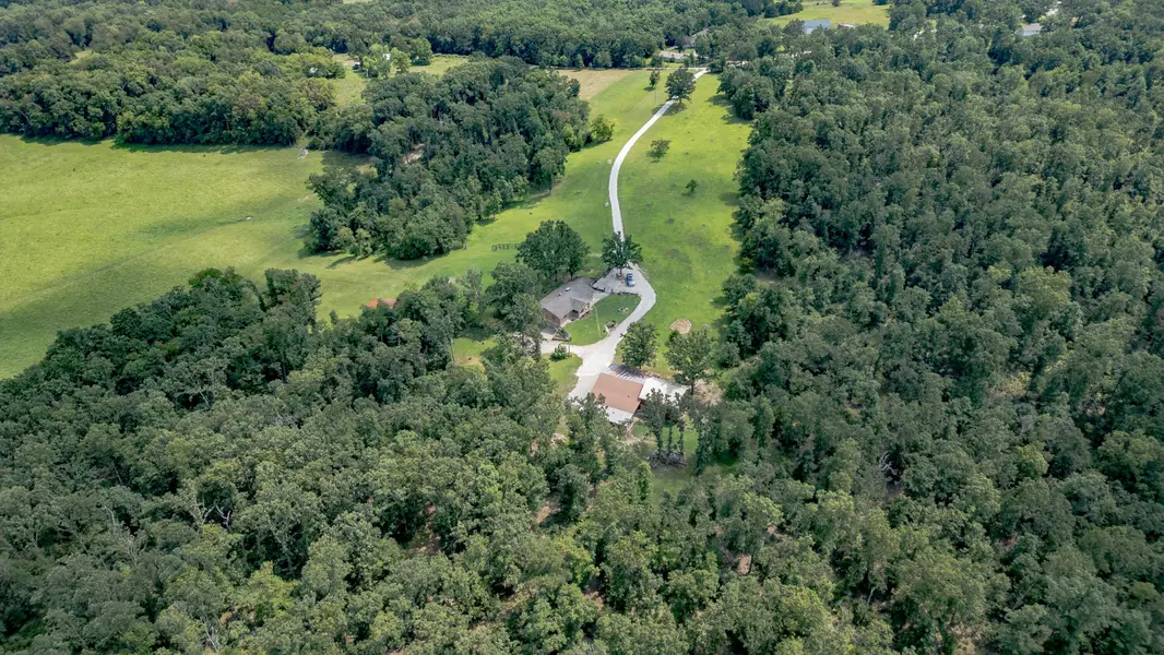 273 Pvt Ln 315, Salem, MO 65560