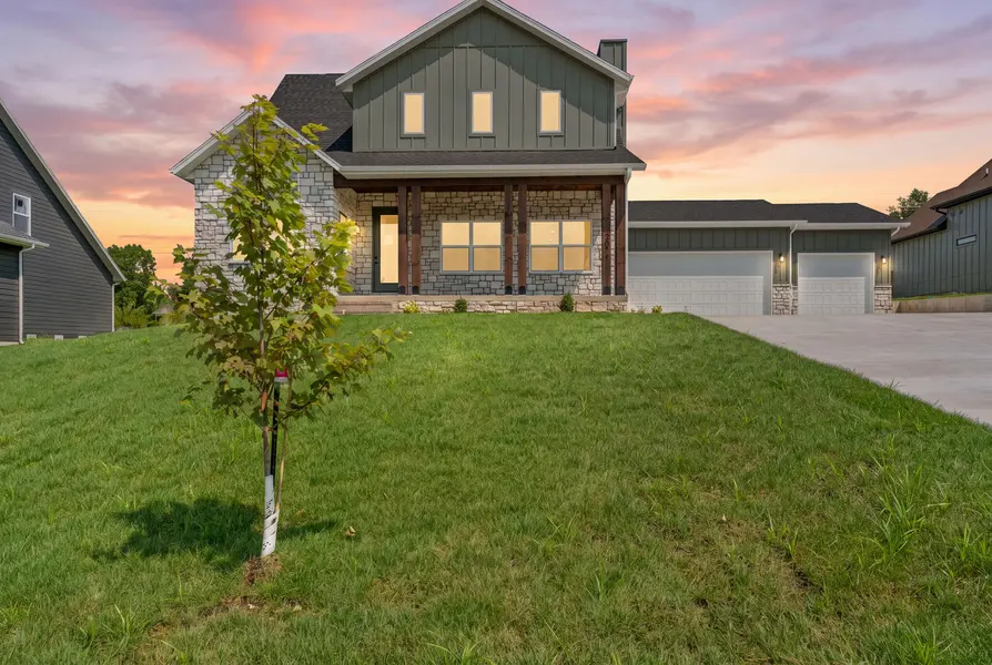 2071 E Will ST, Republic, MO 65738