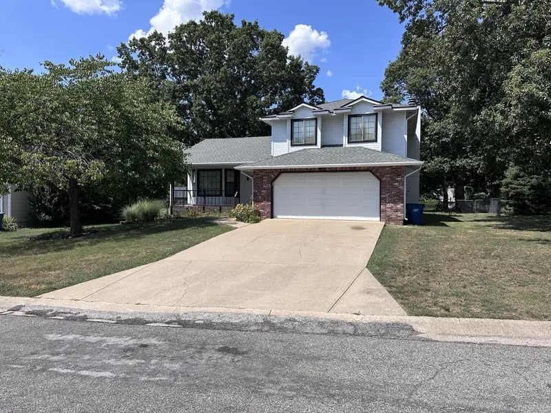 3807 Castle Rock DR, Joplin, MO 64801