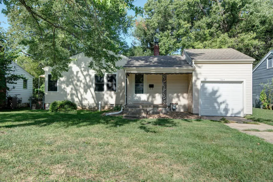 1427 S Pickwick AVE, Springfield, MO 65804
