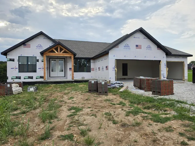 4384 S 146th RD, Bolivar, MO 65613