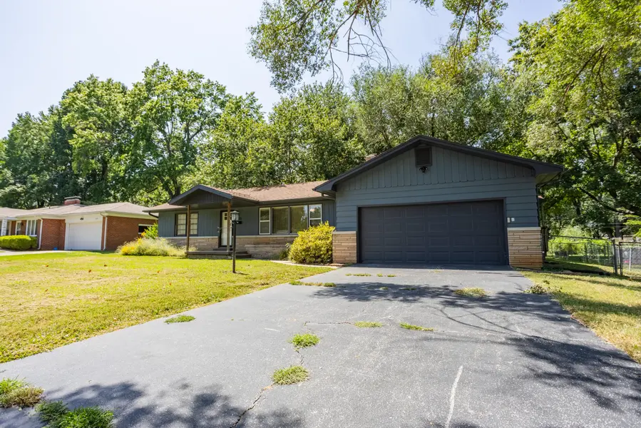 2123 S Prairie LN, Springfield, MO 65804