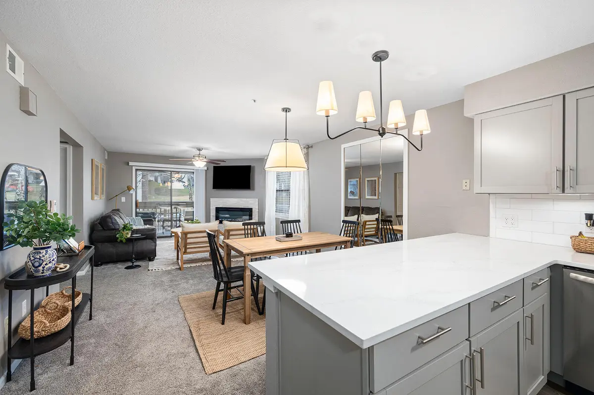 132 Highland DR #Apt 8, Branson, MO 65616
