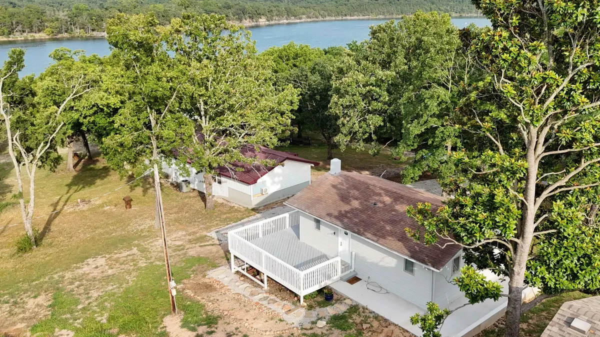 21900 M 14, Cassville, MO 65625