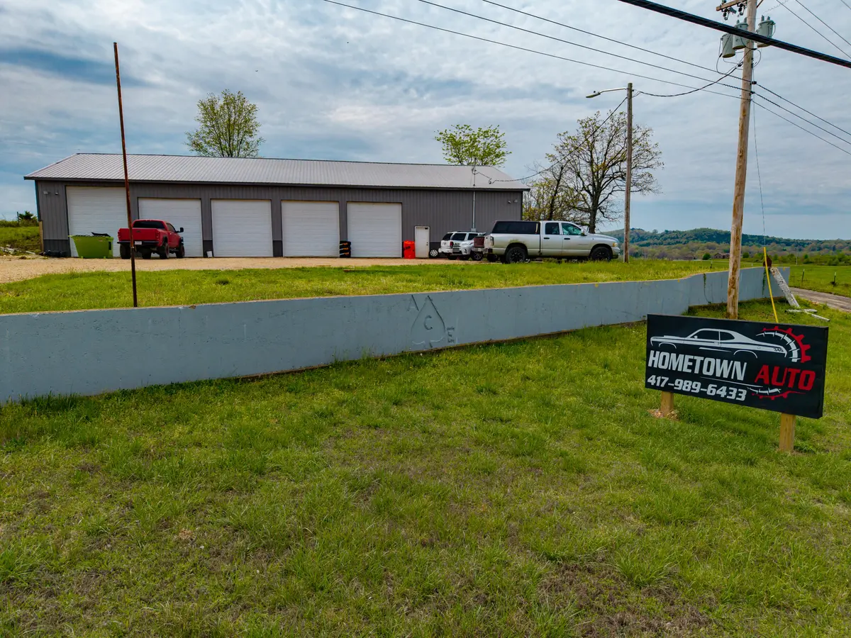 28 Wallace Ranch RD, Theodosia, MO 65761