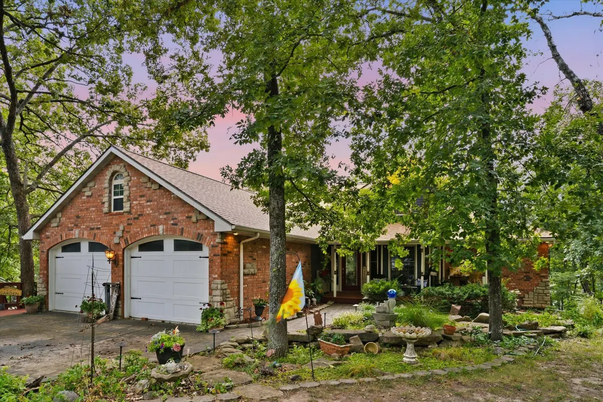 21341 Dogwood LN, Wheatland, MO 65779