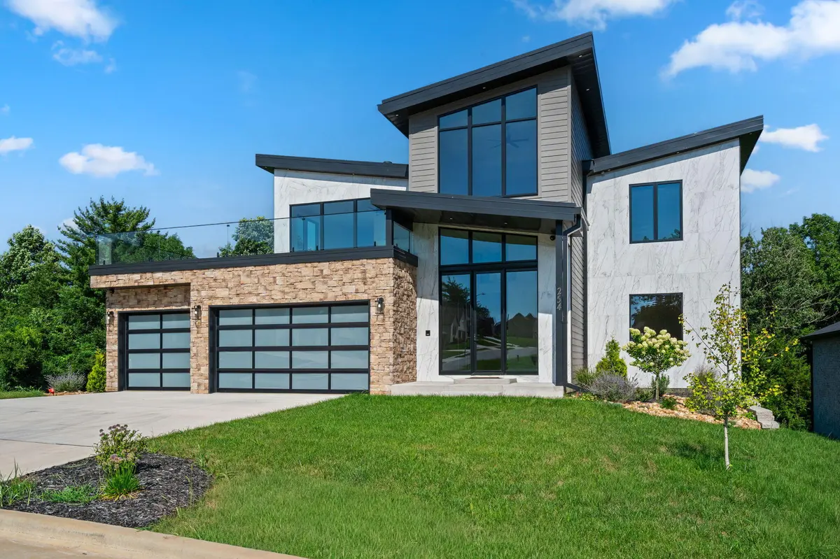 254 S Mumford CT, Springfield, MO 65802