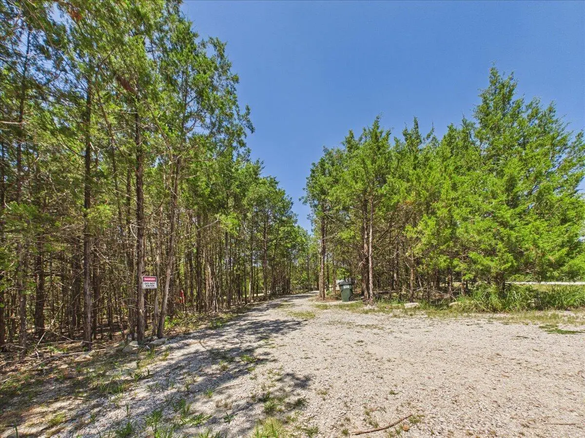 26325 State Highway Ra, Pittsburg, MO 65724