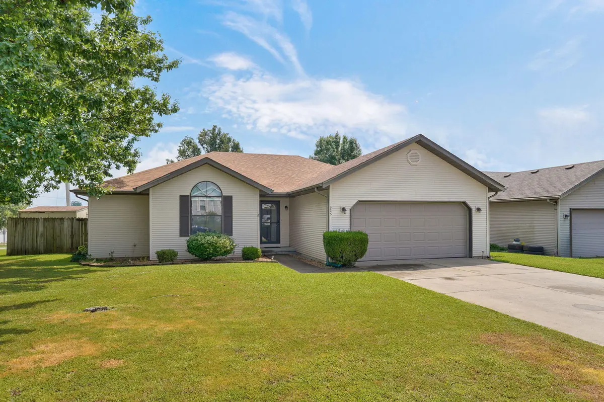 826 S Chinkapin AVE, Nixa, MO 65714