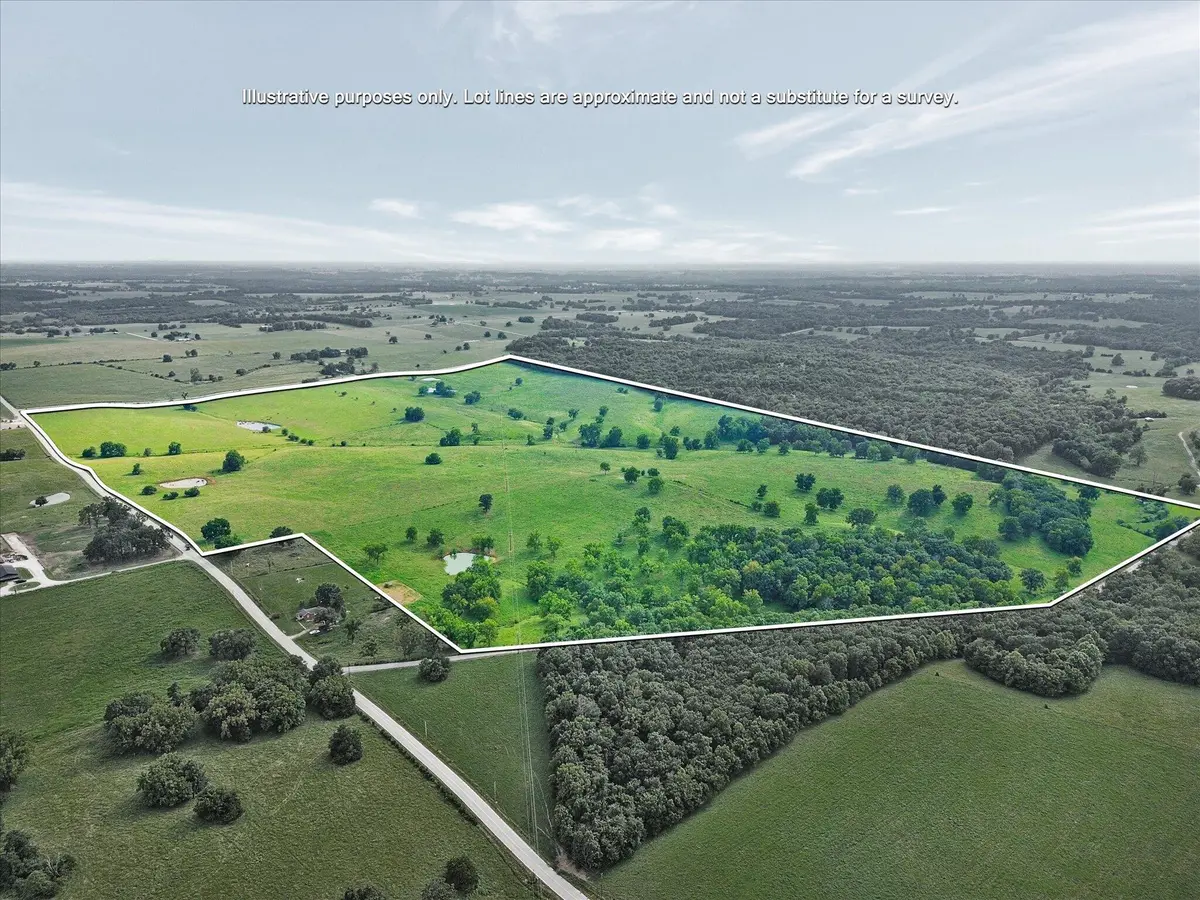 9749 W Farm Road 22, Walnut Grove, MO 65770