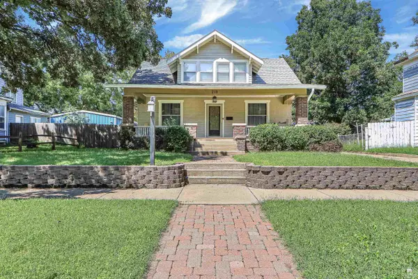 219 NE 6th ST, Abilene, KS 67410
