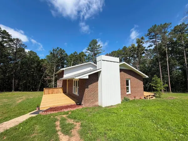 8785 U.S. 63 HWY, Houston, MO 65483