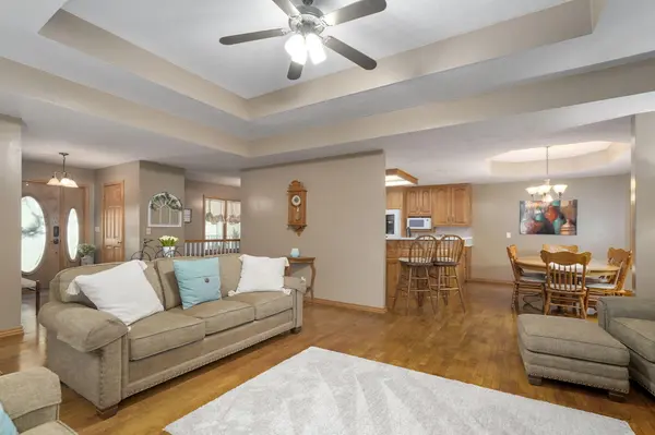 264 W Farm Road 82, Springfield, MO 65803