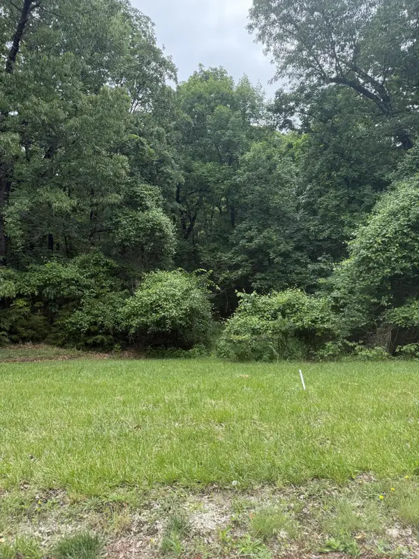 5156 N Missouri Oak TRL, Springfield, MO 65803