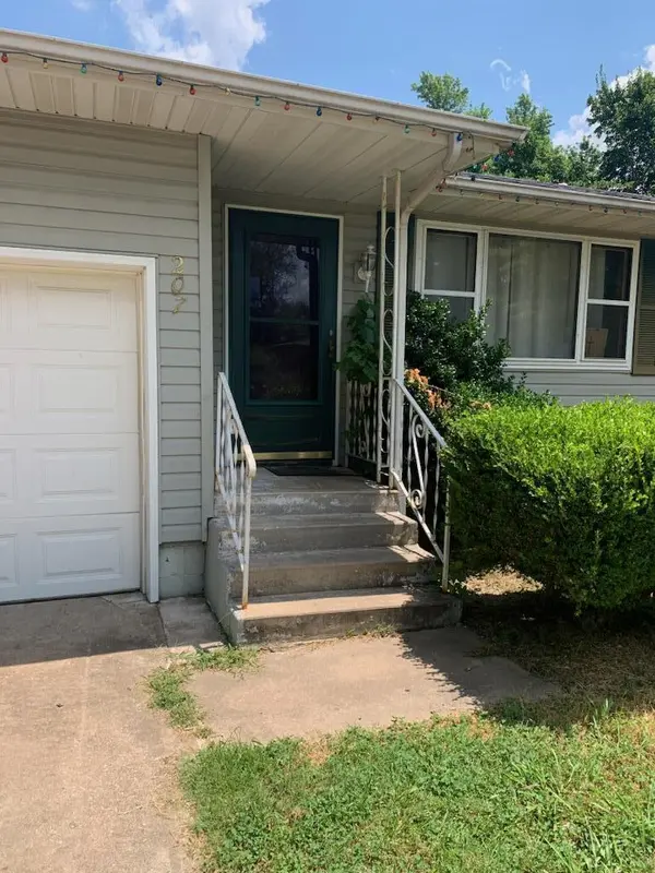 207 Kay AVE, Purdy, MO 65734