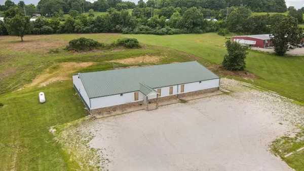 990 Schoolview DR, Marshfield, MO 65706