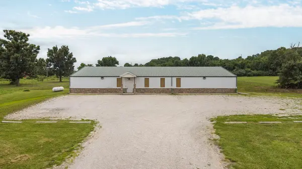 990 Schoolview DR, Marshfield, MO 65706
