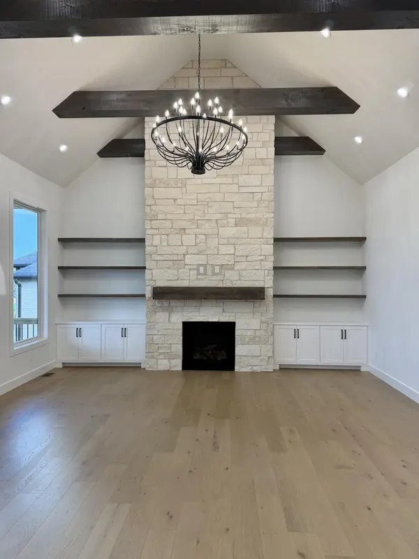 5974 S Holland AVE, Springfield, MO 65810