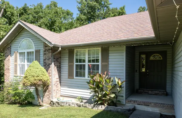 111 Hidden Valley DR, Strafford, MO 65757