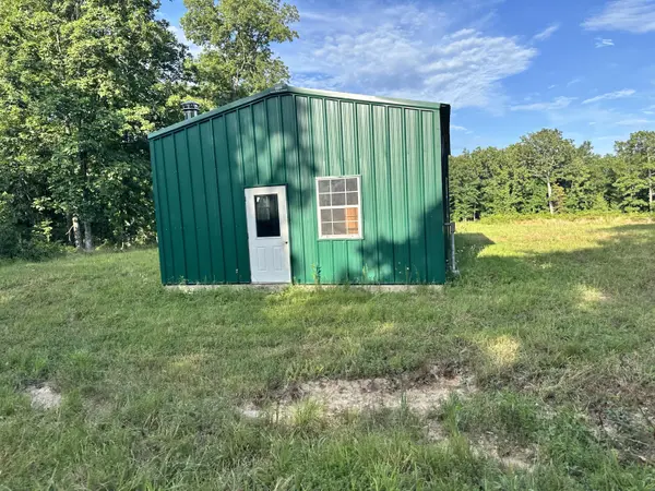 000 County Road 304, Alton, MO 65606
