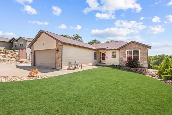 32 Homewood LN, Kimberling City, MO 65686