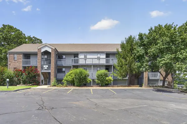 186 Bunker Ridge DR #Apt 10, Branson, MO 65616