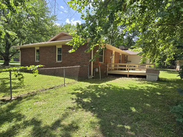 4321 S Ridgecrest DR, Springfield, MO 65810