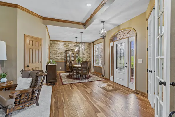 4465 N Raintree DR, Willard, MO 65781