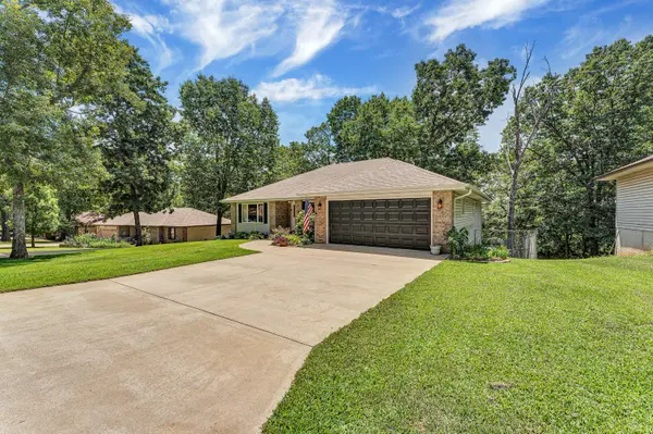 64 Northwoods DR, Kimberling City, MO 65686