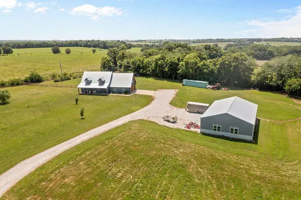 5579 Missouri 123, Walnut Grove, MO 65770