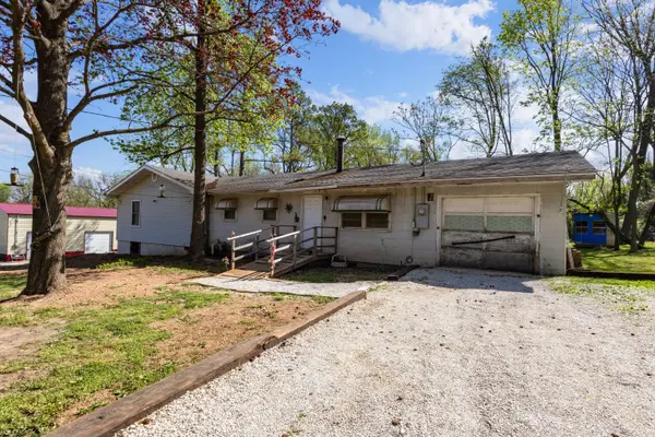 2512 N Benton AVE, Springfield, MO 65803