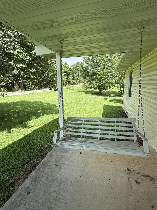 12376 Biram DR, Plato, MO 65552