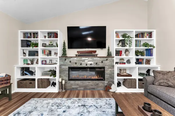 81 Deer Ridge TRL, Kimberling City, MO 65686