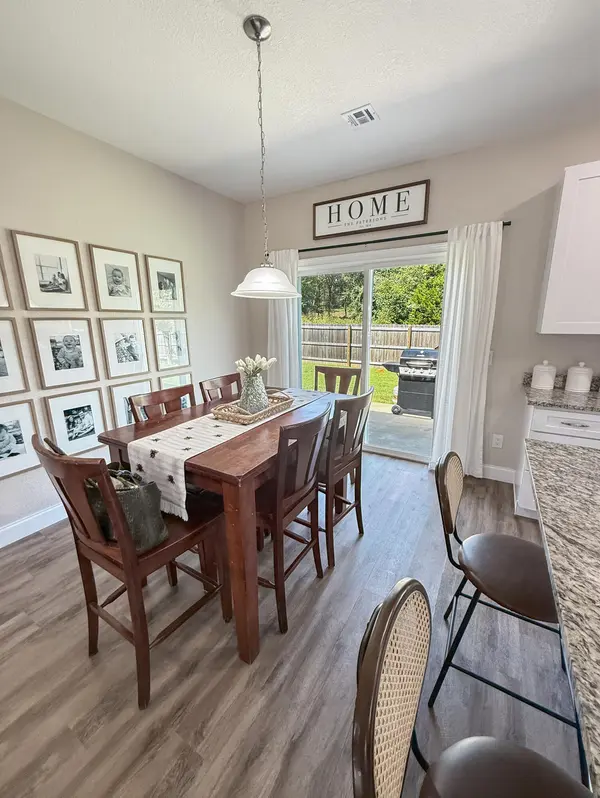 1141 Sheila Ann DR, Carthage, MO 64836