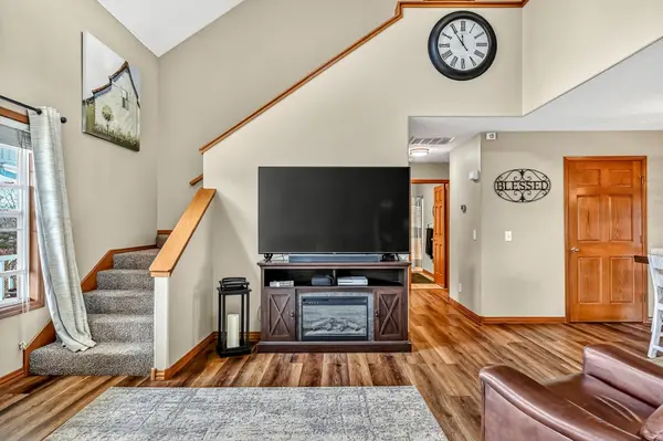 1519 E 515th RD, Brighton, MO 65617