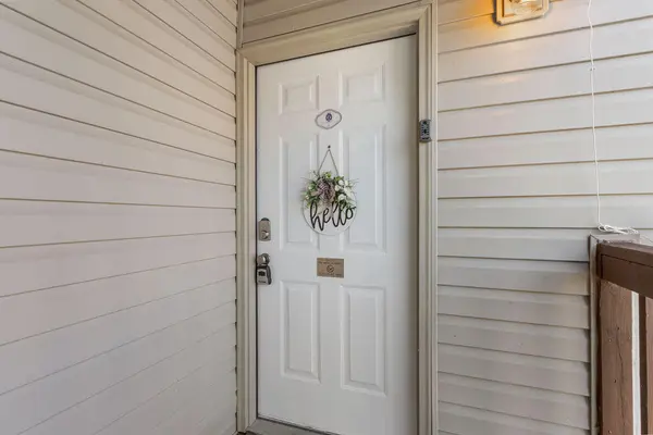 13 Woodpecker LN #6, Branson, MO 65616
