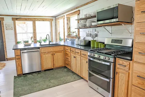 25598 County Road C-228, Norwood, MO 65717