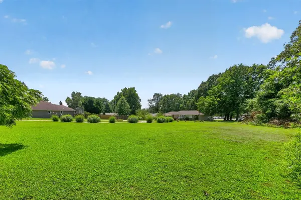 000 E Craven LN, Walnut Grove, MO 65770