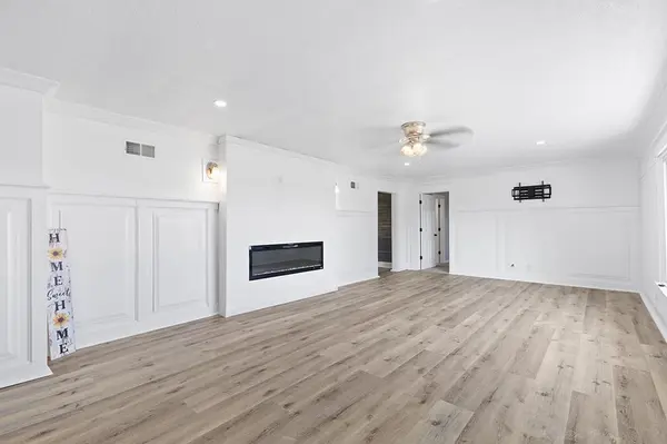 304 W 2nd Street, Miller, MO 65707