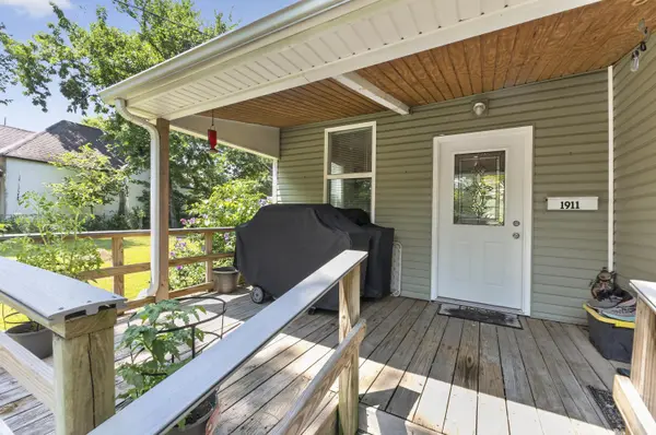 1911 N Benton AVE, Springfield, MO 65803