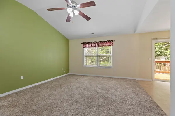 121 Daless CT, Hollister, MO 65672