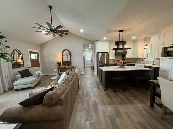 409 Valley RD, Thayer, MO 65791