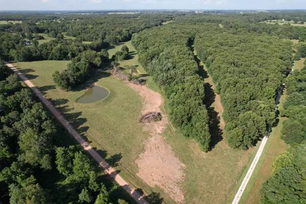 6731 Raccoon RD, Granby, MO 64844