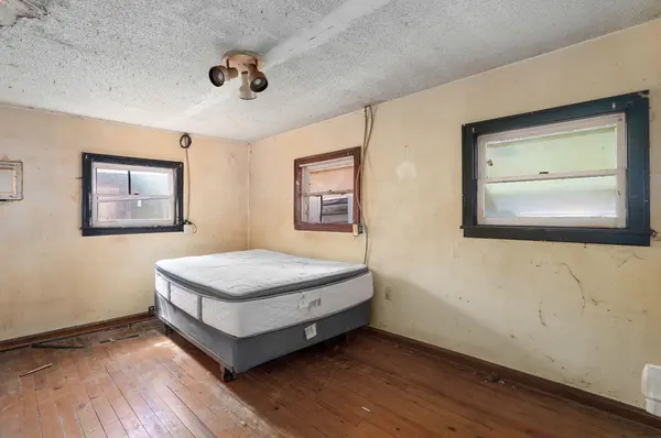 535 N Clay ST, Marshfield, MO 65706