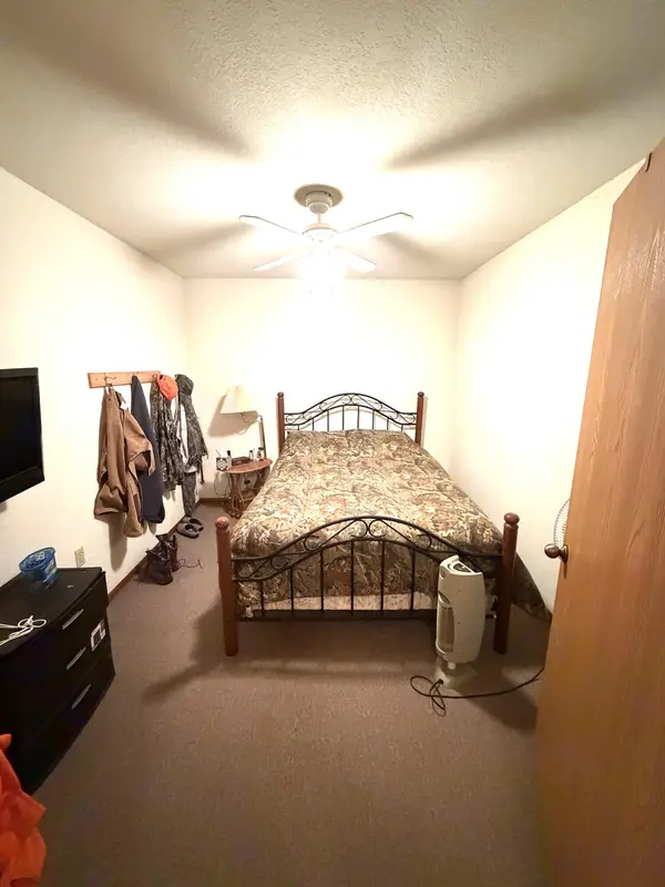 5996 County Road 654, Birch Tree, MO 65438